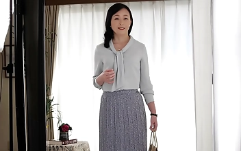 Japanese Beauty Naomi Arimori's First Ever Porn Shoot At 50! Exclusive Footage!
