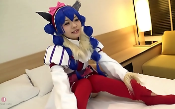 Hentai Cosplay! - A Sexy Blue-Haired Enchantress Awaits You!